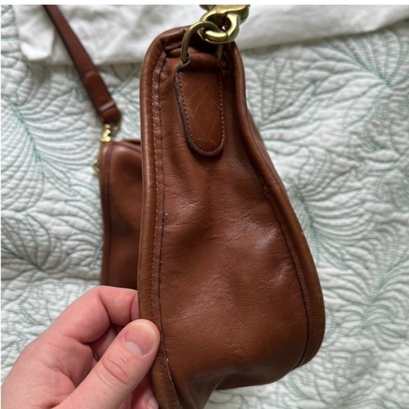 Coach • Vintage English Saddle Crossbody Bag - Picture 10 of 12